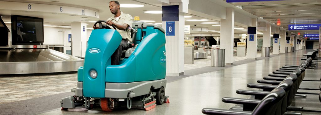 Macchine e attrezzature per la pulizia degli aeroporti 2 Macchine e attrezzature per la pulizia degli aeroporti 1