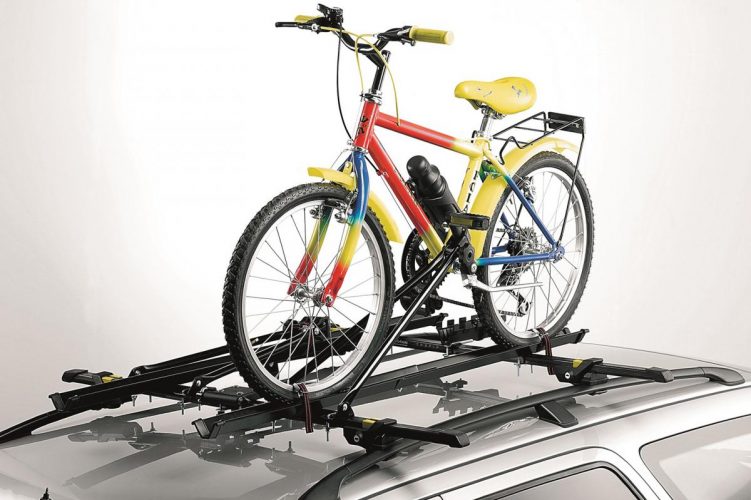 Normativa e regole stradali per l’utilizzo di un portabici per auto in Italia